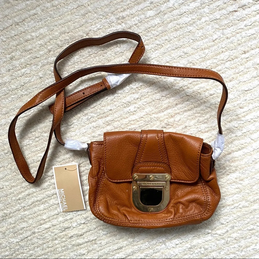 NWT Michael Kors Charlton leather crossbody